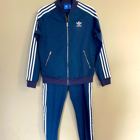 Adidas sets - Picture 1 of 6